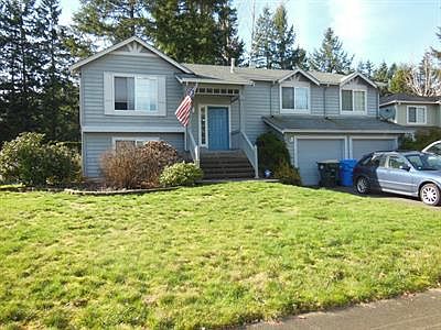 2nd image of 4213 Arbor Ct SE