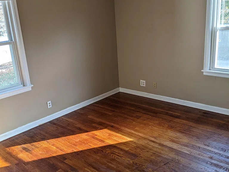 1719 Shirley Ave — Photo 14