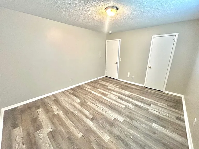 4523 Foster Ave SW — Photo 34