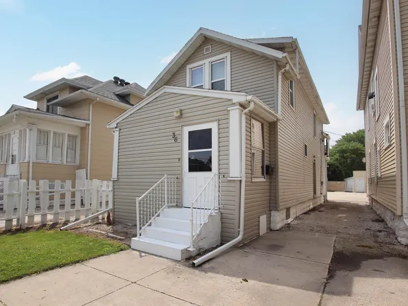 36 E Cotton St, Fond Du Lac, WI 54935