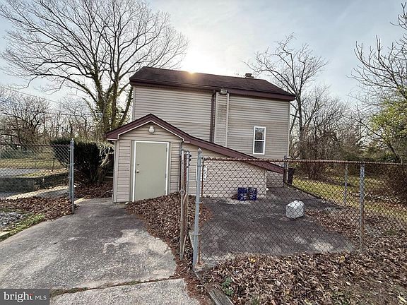5th image of 312 E Arbor Ave