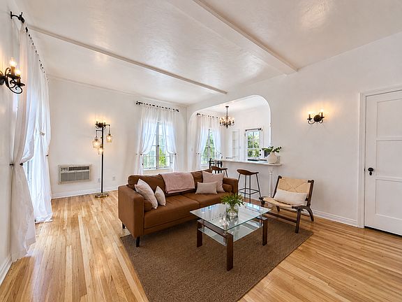 5th image of 854 4th St #2E