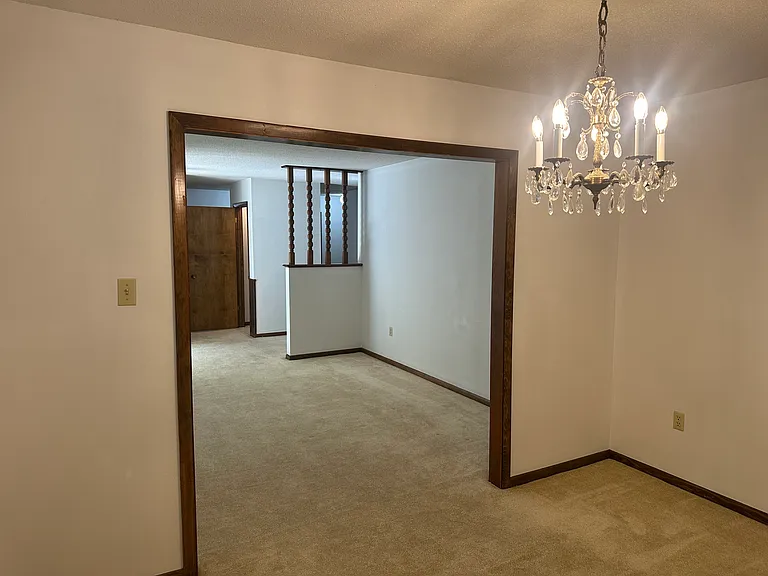 608 S Baridon St — Photo 12