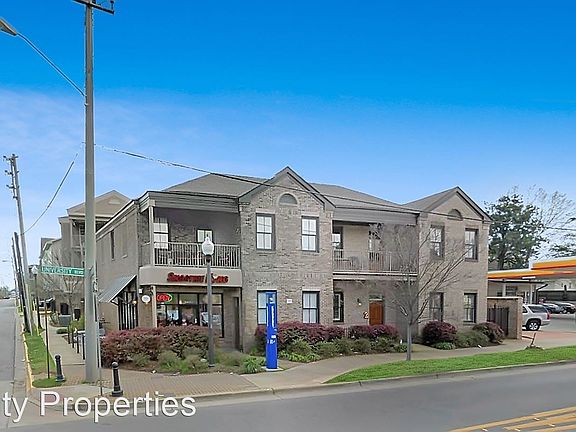 3rd image of 1403 University Blvd Unit 10
