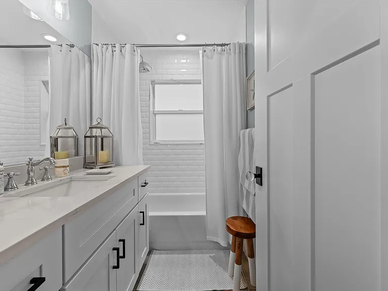 4221 Bluff Harbor Way — Photo 23