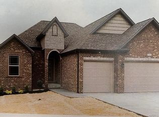 201 Shamrock Dr, Madison, IN 47250