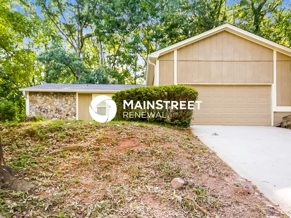 858 Martin Rd, Stone Mountain, GA 30088