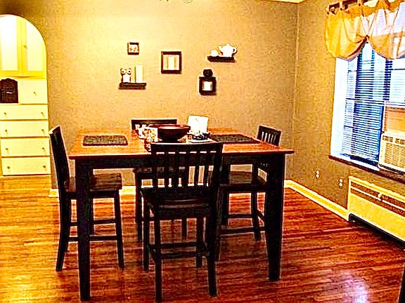 4th image of 735 Lincolnway E APT 2E