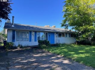 887 Skipper Ave, Eugene, OR 97404