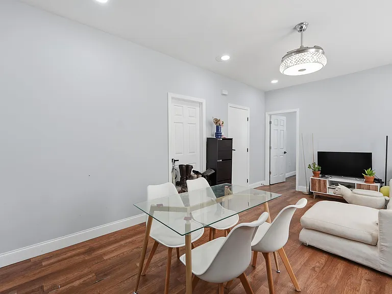 17 Troy St #2 — Photo 3