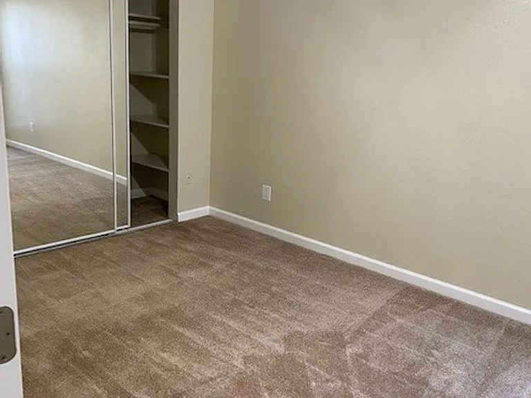 Carmel Woods Apartments — Photo 35