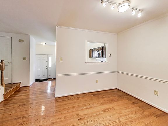 5th image of 10726 Pine Haven Ter
