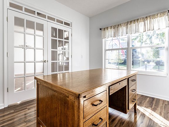 5th image of 11244 Hearthstone Dr