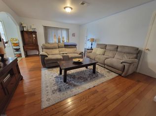 63-69 Rome St, Newark, NJ 07105