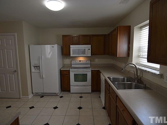 4th image of 1227 Orchard Oriole Ln