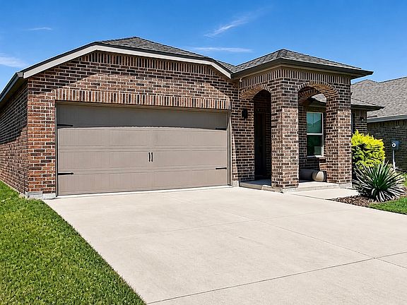 2nd image of 2216 Sadlers Creek Ln