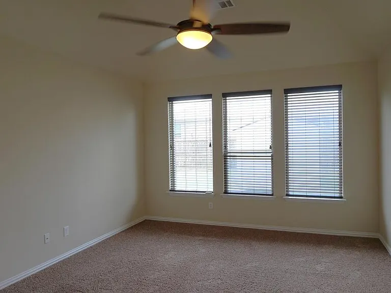 2925 Pawtucket Rd — Photo 19