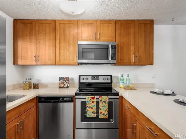 14547 NE 40th St, Bellevue, WA