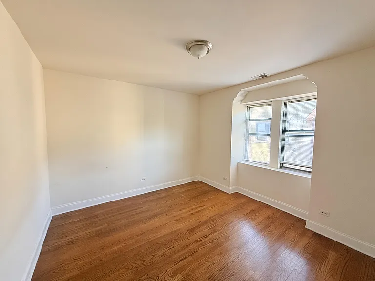 5659 N Spaulding Ave #3 — Photo 6