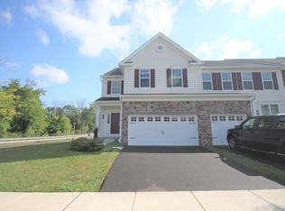 101 Briarwood Ln, Colmar, PA 18915