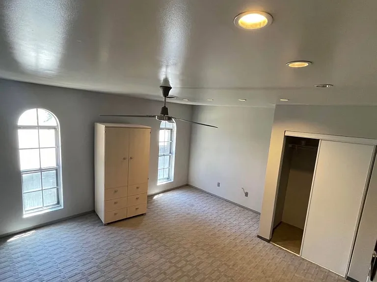220 Elm St #1 — Photo 2