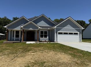 111 Old Eastbrook Rd, Estill Springs, TN 37330