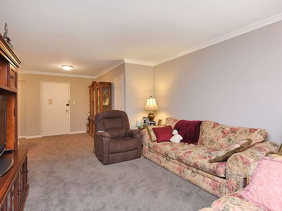 4th image of 21230 23rd Ave APT 1K