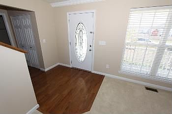2nd image of 2405 Larchmont Dr