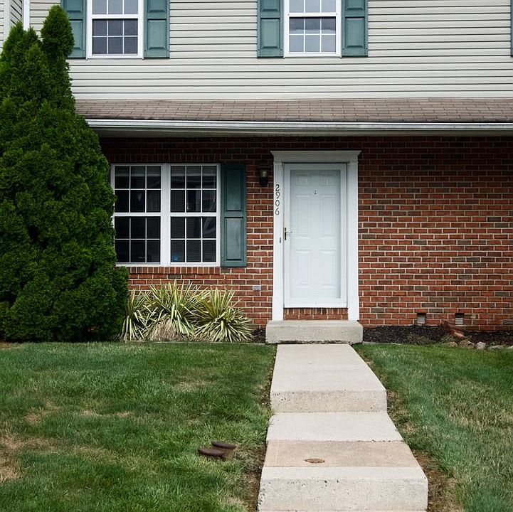 1st image of 2906 Marvin Dr