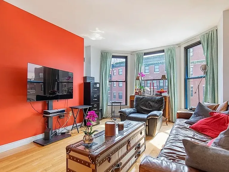 6 E Charlesgate St #404B — Photo 1