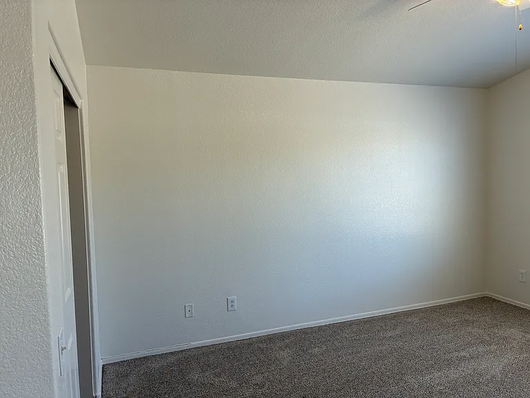 10422 W Windsor Blvd — Photo 25