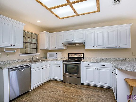3rd image of 25885 Oakley Ave