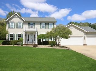 3125 Peterboro Dr, Stow, OH 44224