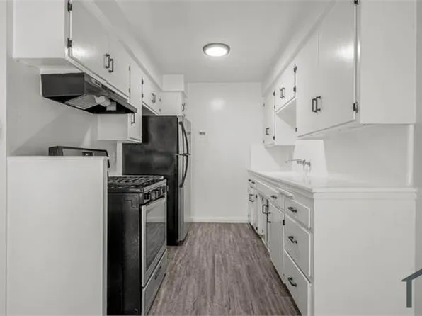8419 S Western Ave APT 1, Los Angeles, CA 90047