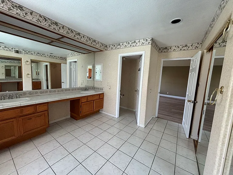 5530 Elderberry Ln — Photo 55