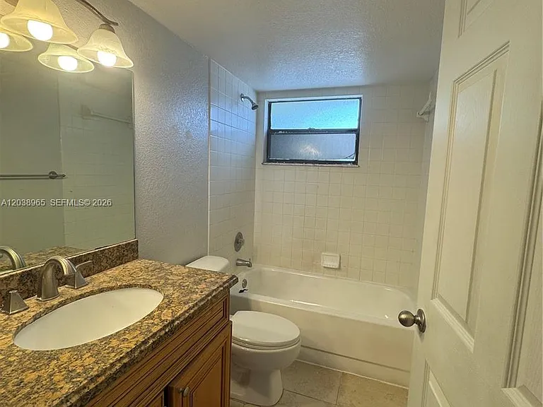 1661 Balfour Point Dr #H — Photo 9