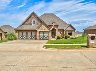 205 Summit Bnd, Norman, OK 73071