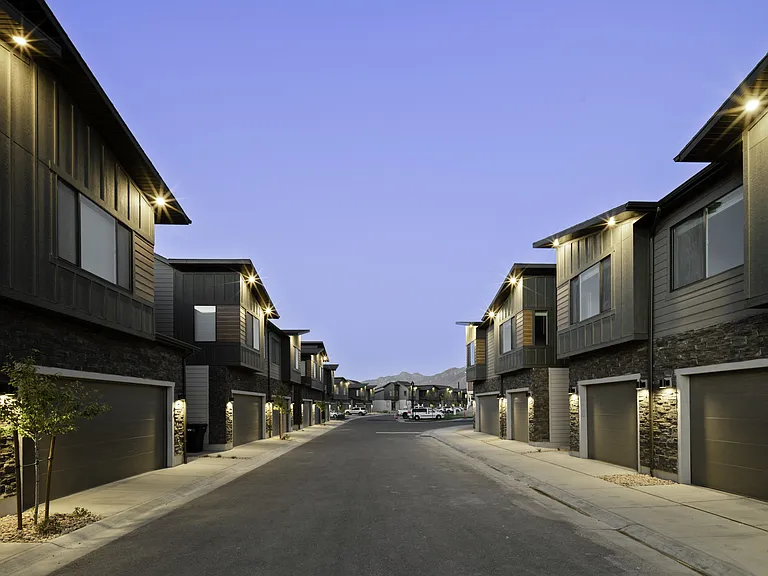 Banner Hill Townhomes — Photo 50