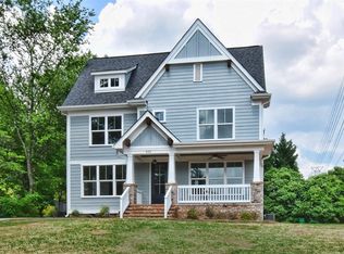 533 Melbourne Ct, Charlotte, NC 28209