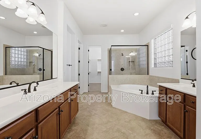16192 W Berkeley Rd — Photo 28