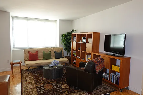 Rented by Carnegie Hill Place | media 25