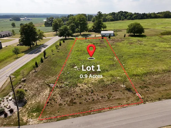 1 High Ridge Ct, Freeport, MI 49325