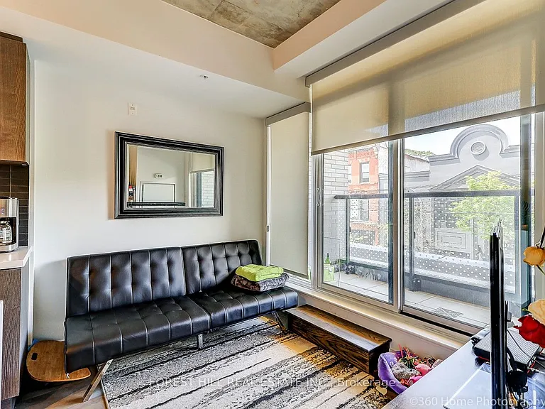 109 Ossington Ave #202 — Photo 8