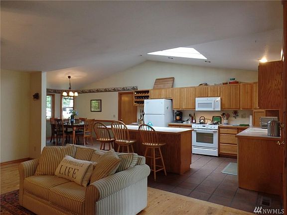 5th image of 12532 Waddell Creek Ct SW