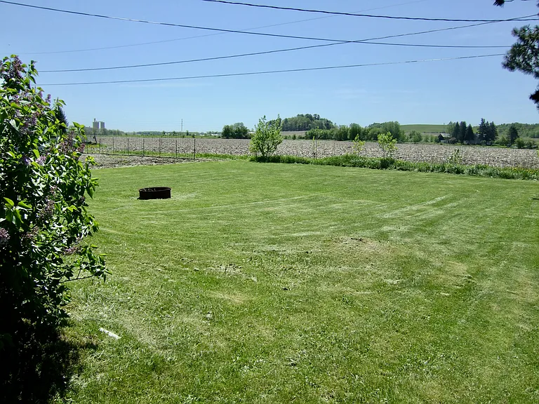 225 Baldwin St — Photo 9