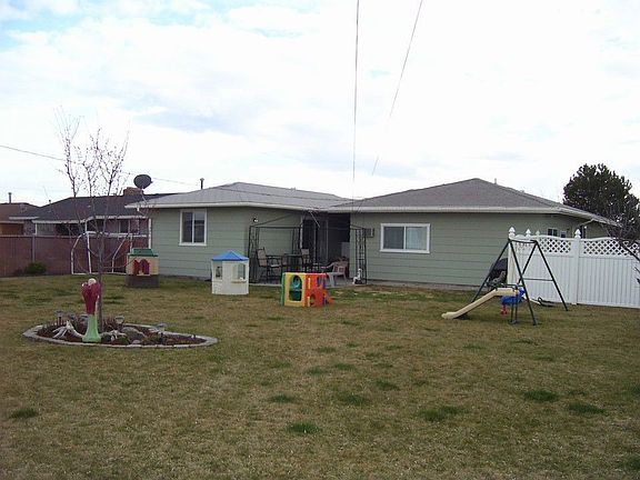 2nd image of 1305 E Pine St