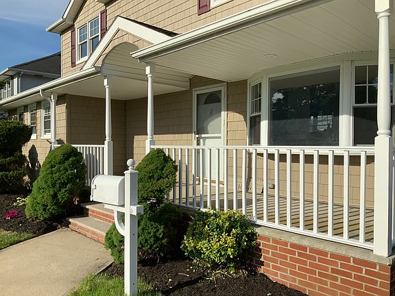 2nd image of 1066 McLean Ave
