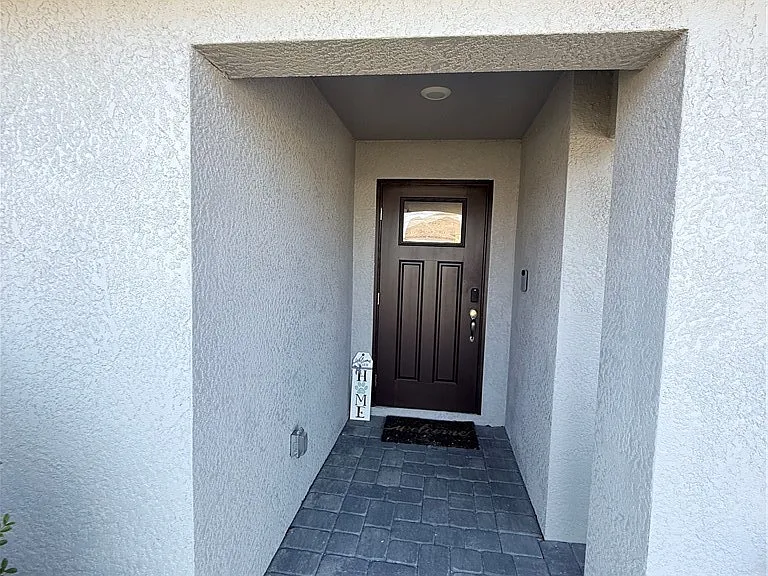 1926 NW 15th St — Photo 4