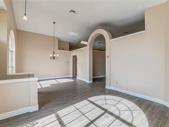4th image of 6048 Jessica Dr