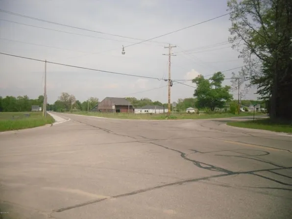 Holton Rd, Twin Lake, MI 49457